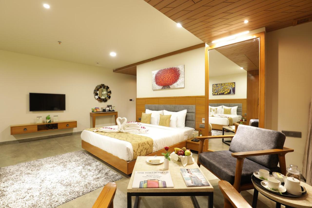 Hotel Tara Suns Vadodara